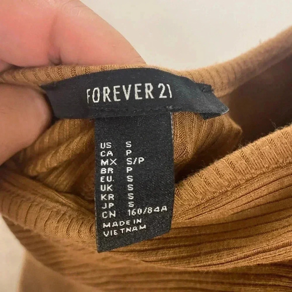 Forever  21 low back dress - Picture 3 of 3